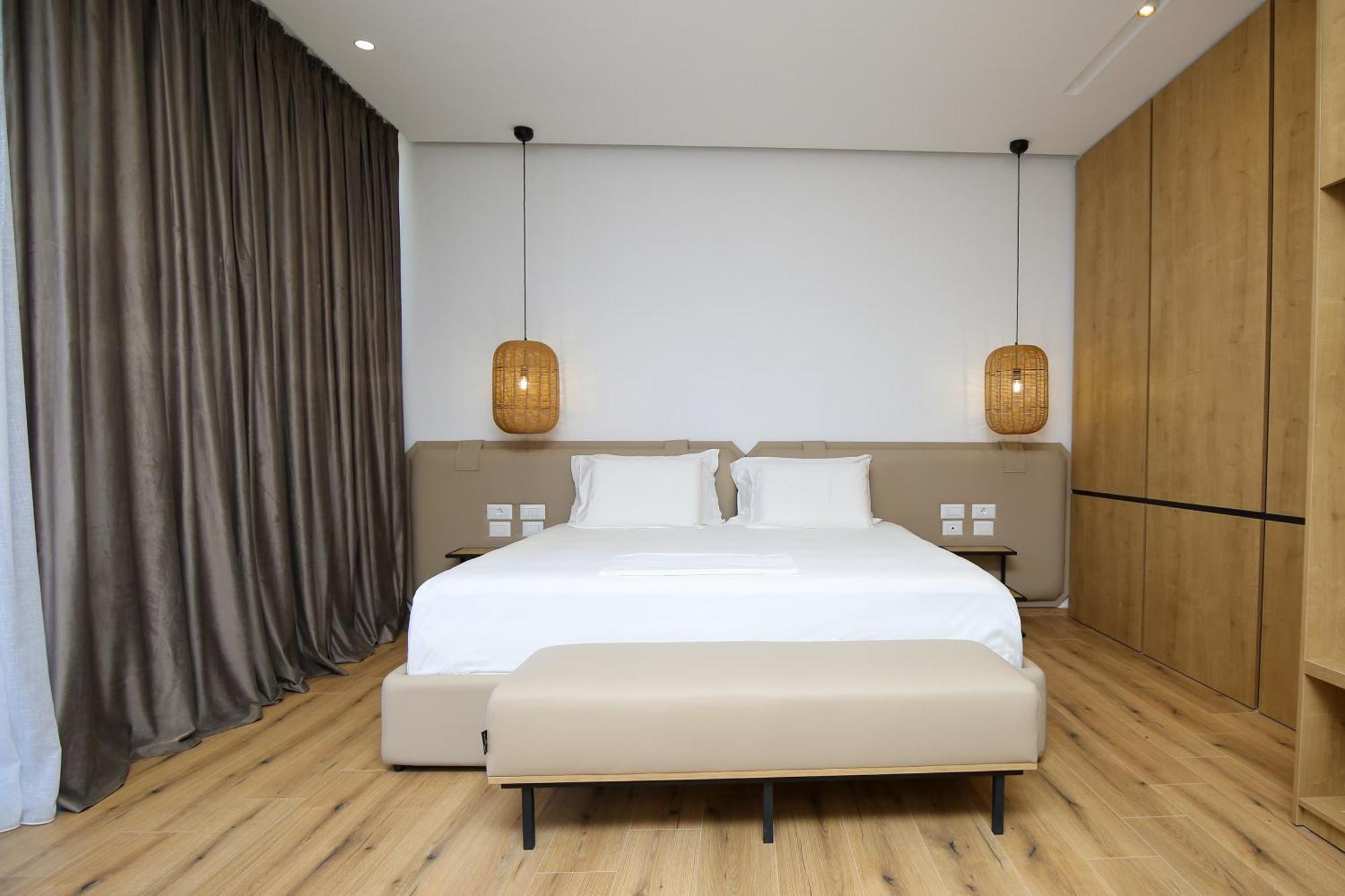 Oricon Coast Luxury Resort Orikum Bagian luar foto