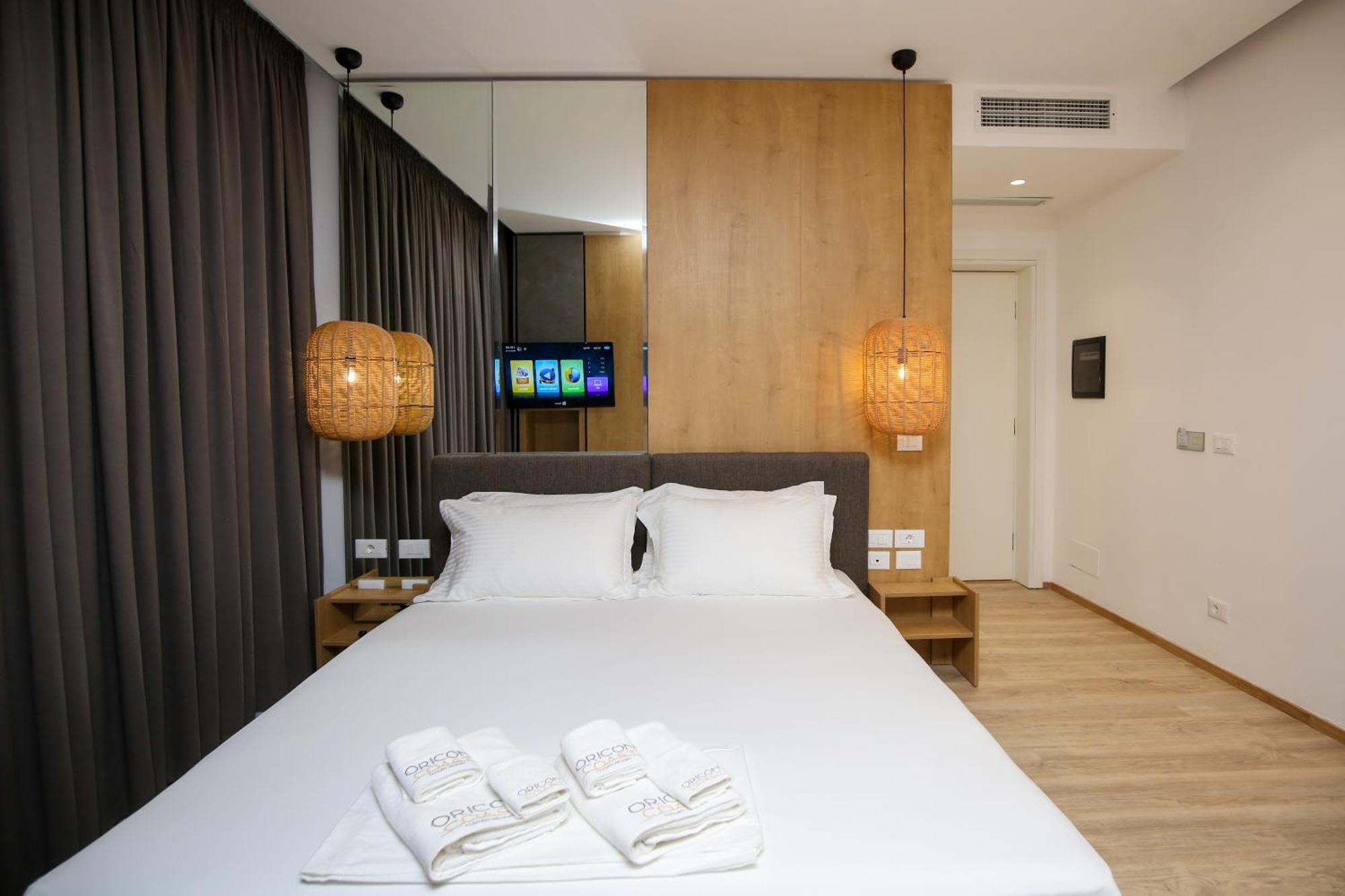 Oricon Coast Luxury Resort Orikum Bagian luar foto