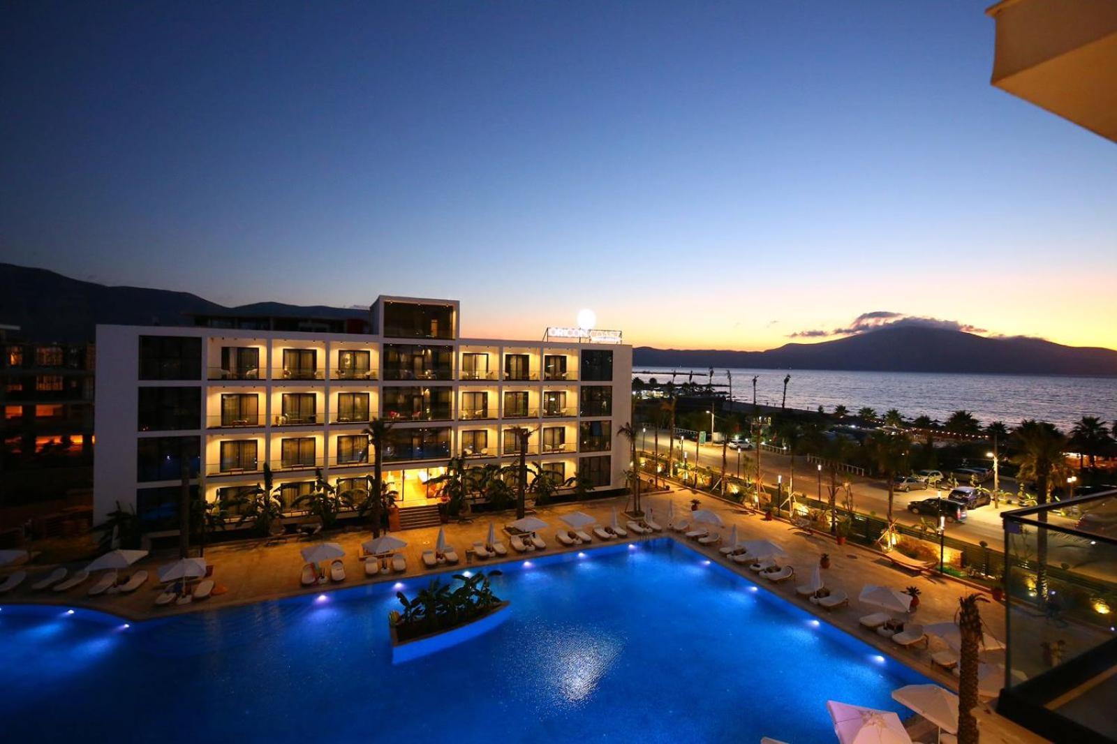 Oricon Coast Luxury Resort Orikum Bagian luar foto