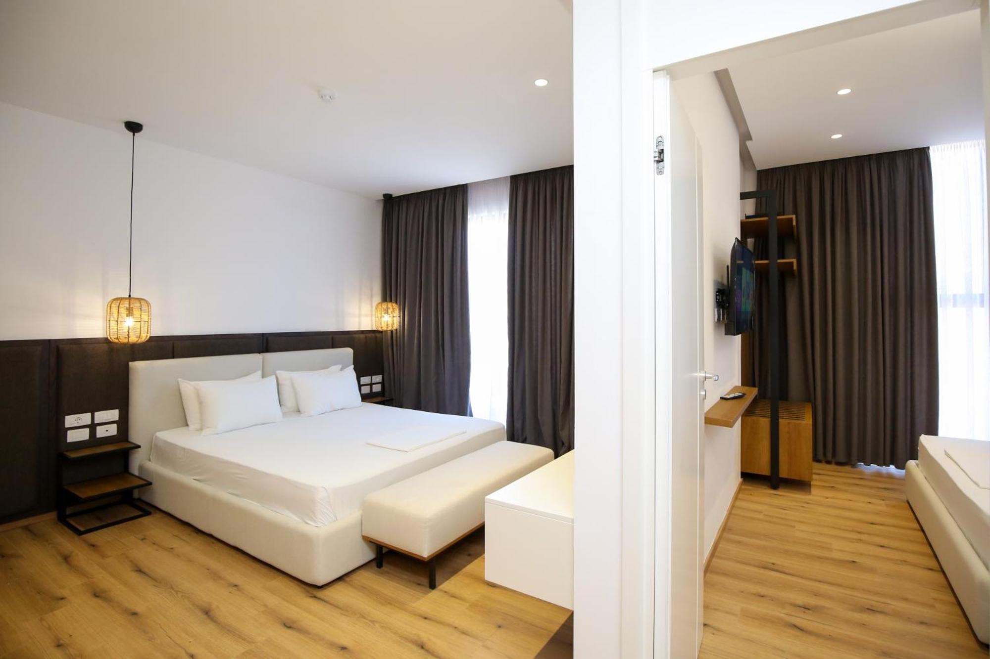 Oricon Coast Luxury Resort Orikum Bagian luar foto