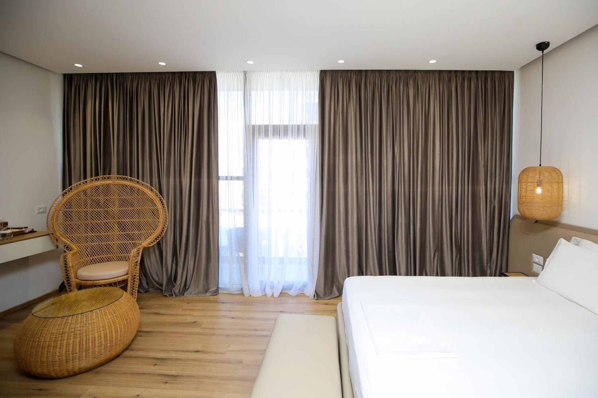 Oricon Coast Luxury Resort Orikum Bagian luar foto