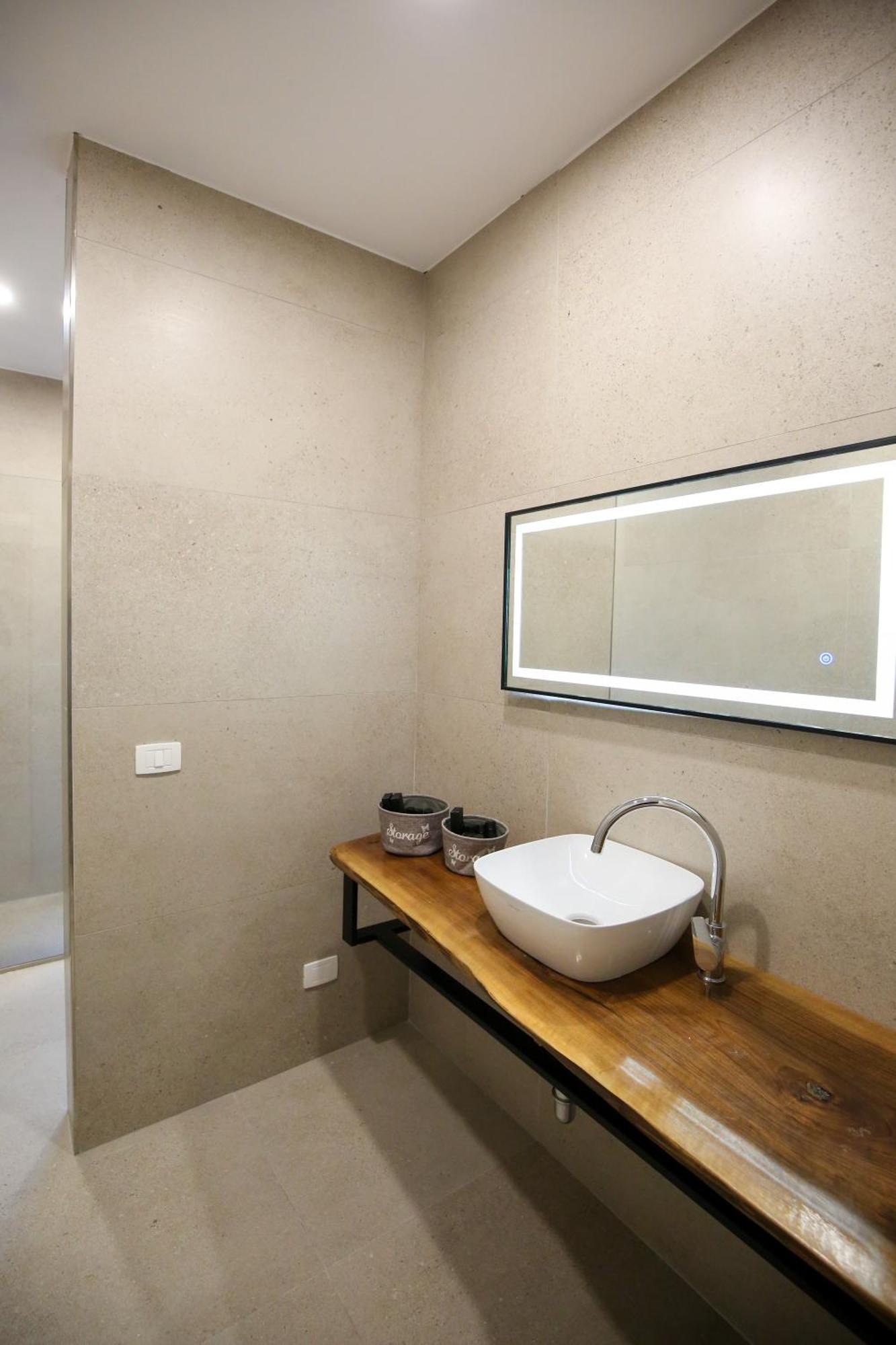 Oricon Coast Luxury Resort Orikum Bagian luar foto