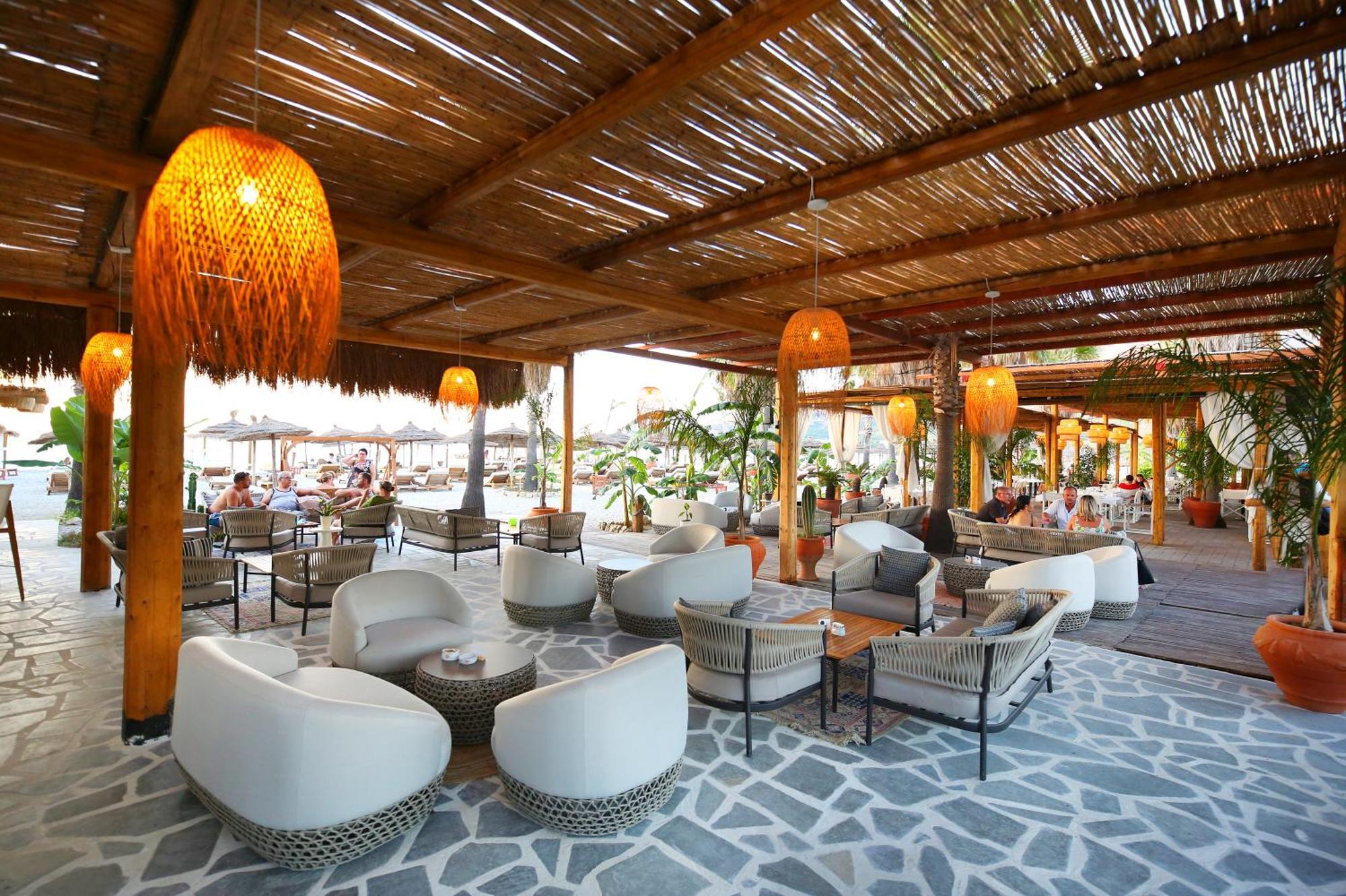 Oricon Coast Luxury Resort Orikum Bagian luar foto