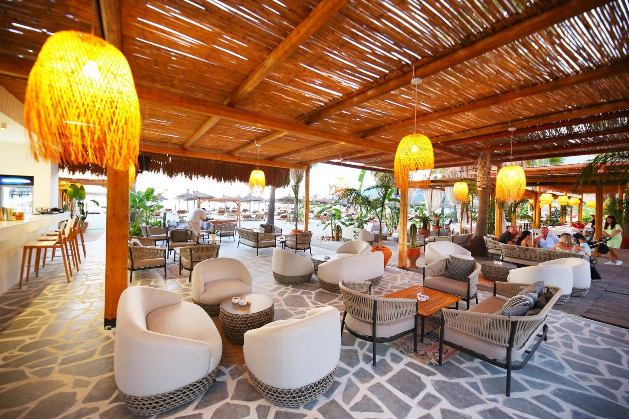 Oricon Coast Luxury Resort Orikum Bagian luar foto