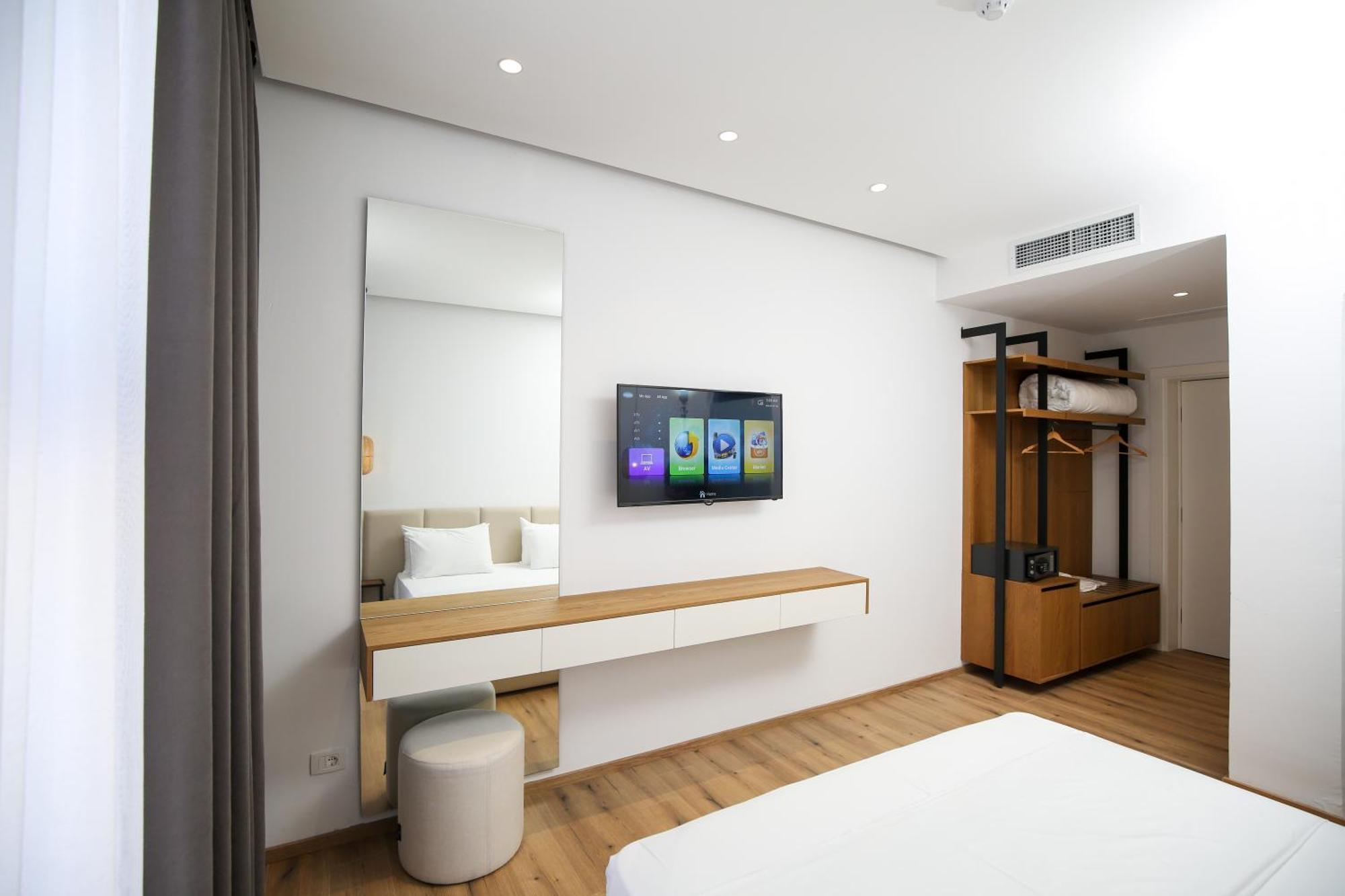 Oricon Coast Luxury Resort Orikum Bagian luar foto